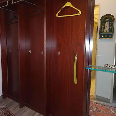 Lord Nelson 716 Κουξχάφεν